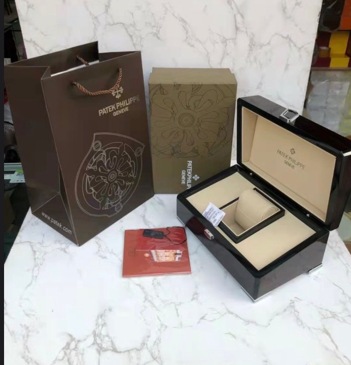 Patek Philippe Caixa Premium • Madeira