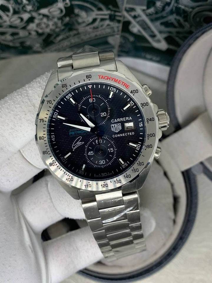 Tag Heuer Carrera